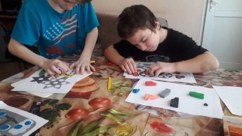 "Пластилиновые заплатки"