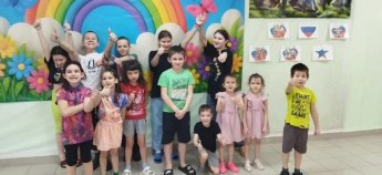 Cпортивное развлечение  «Веселые ребята".